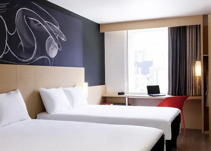 Ibis Alameda 3*