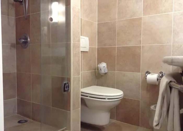 Ibis Alameda 3*